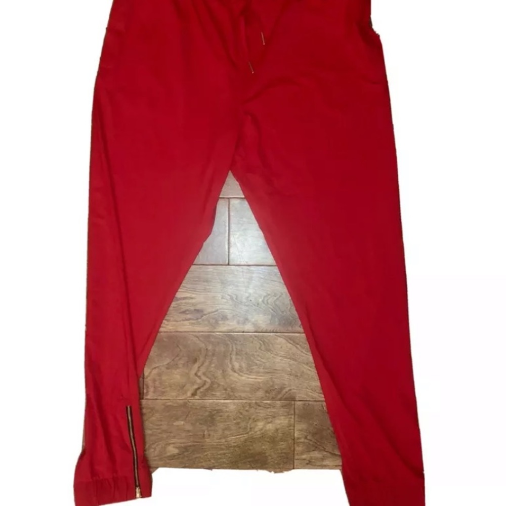 Zyia red zipper jogger